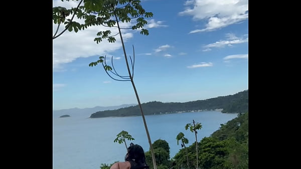 Transamos Forte No Alto Na Trilha Vista A Praia Secreta thumbnail