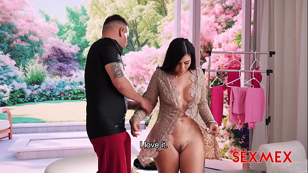 Play MP4 - SEXMEX - THE HORNY CUSTOMER &period; Elizabeth Marquez