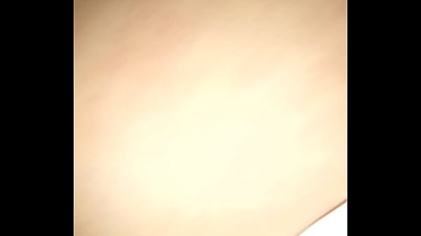 Casada sentando no pelo 