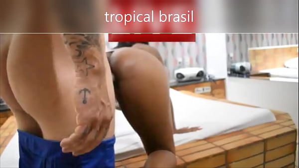 Chamei o instrutor da academia para transar no motel_e meu_corno filmar