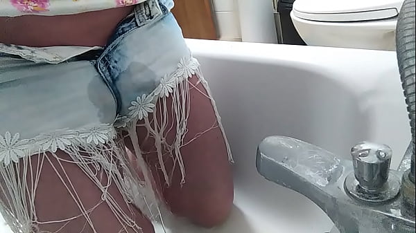 Pissing In The Bath thumbnail