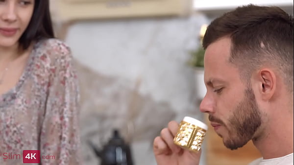 Play MP4 - Sofa Weber - Turkish coffee and anal in the kitchen