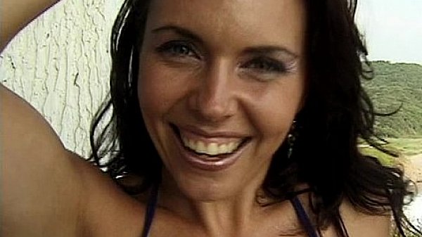 Metro - Stop My Ass Is On Fire 03 - scene 4 - extract 2 