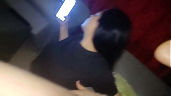 Play MP4 - Ella Est&aacute; Conmigo Ahora No La Llames &excl;