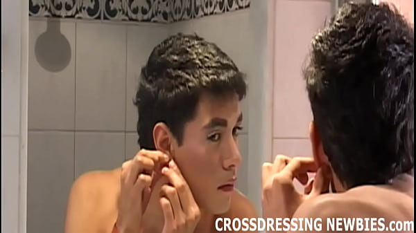 Play MP4 - I want to look as feminine as possible