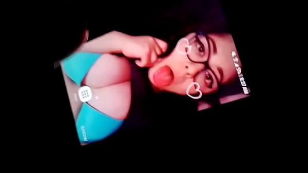 Nonton Cumming For A Speical Request thumbnail