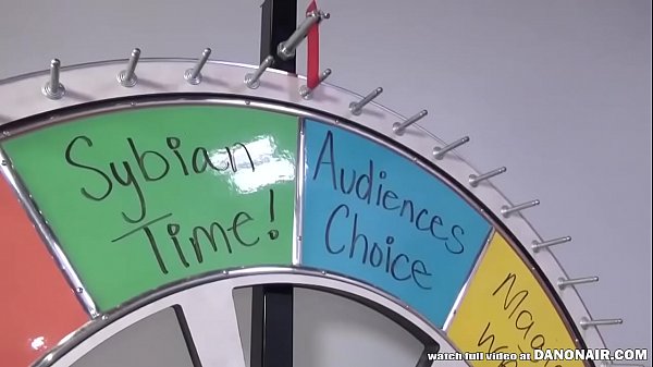 Play MP4 - Mia Malkova playing with vibrators in LIVE SHOW&excl;