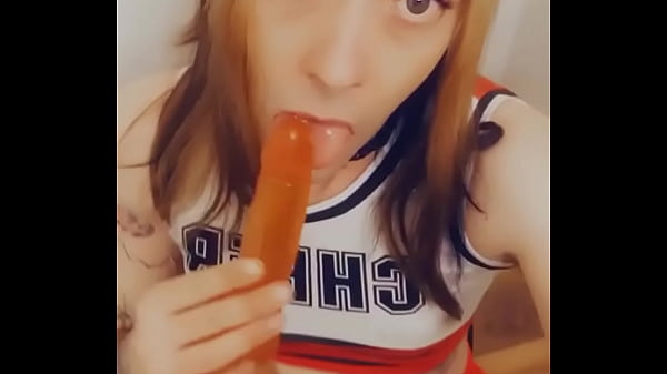 Sexual Cheerleader Hottie Loves_To Please Cock