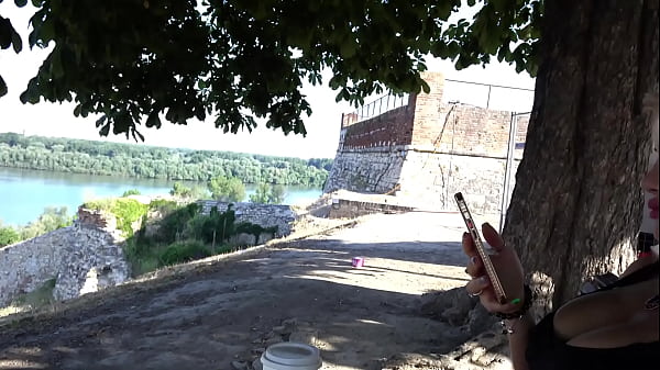 Nonton She Swallows My Cum In The Castle thumbnail