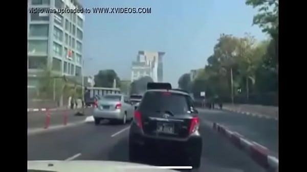 Nonton Myanmar Police Got Bonked thumbnail