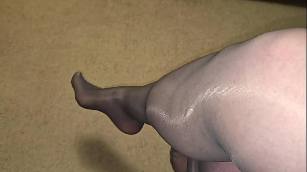 Louise Nylontease Foot Fetish Tease