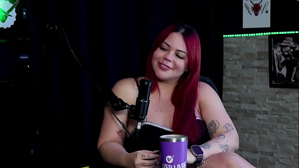 Play MP4 - Fez conte&uacute;do safado com o sobrinho de pau mole&comma; a m&atilde;e a procurou para conversar&comma; n&atilde;o ficou com mulher ainda e gravou no cemit&eacute;rio - Bad Aninha &lpar;SHEER&sol;RED&rpar;