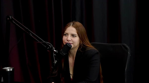 Play MP4 - Teve coragem de fazer porn&ocirc;&comma; gravou com o TED&comma; gosta de swing&comma; participou de concurso de dan&ccedil;a&comma; e a escola de samba&period;&period;&period; - Cintia Lara &lpar;WATCH ON&colon; SHEER&sol;RED&rpar;