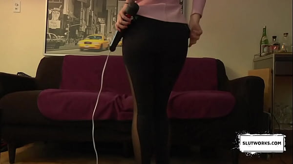 Play MP4 - Cute Redhead Gives Herself Multiple Squirting Orgasms In Casting