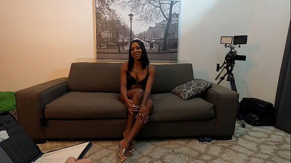 Fit tight black slut fucks and squirts