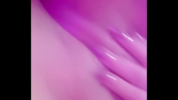 Play MP4 - Solita en casa tocandome&period;&period;&period;