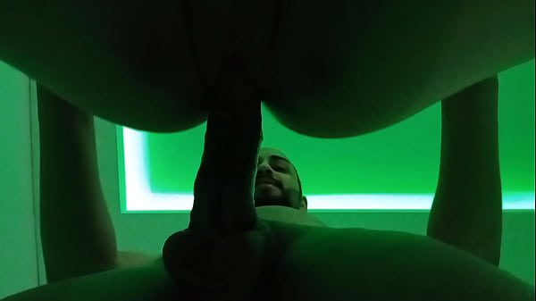 Le met&iacute; la polla en el culo y ella no me dijo nada