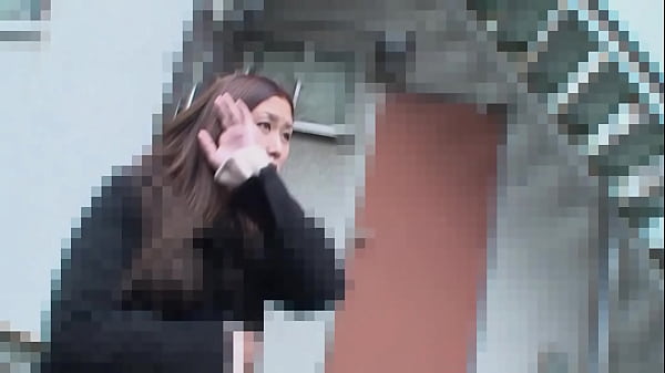 Nonton 黒髪の美しいアジア人、福島なぎさが男の家を訪ねて暖まった thumbnail