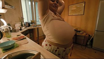 BBW Anna Katz Busty Cook
