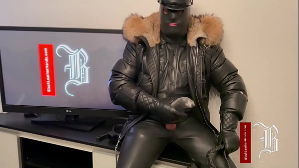 KOMM MACH DEIN ARSCH AUF