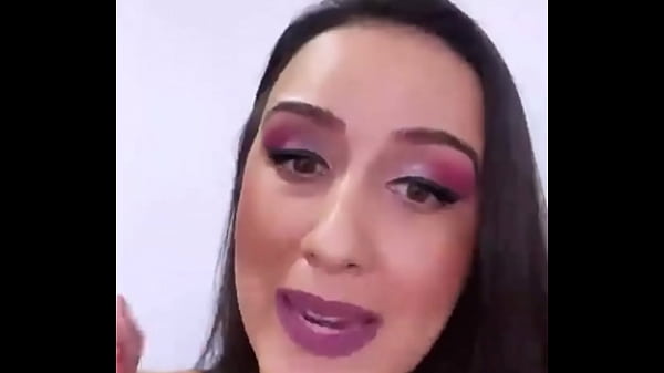 Nonton Horny Brazilian Hooker Talks Dirty thumbnail