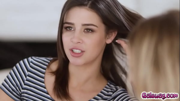 Kylie starts coming onto lily for some fun