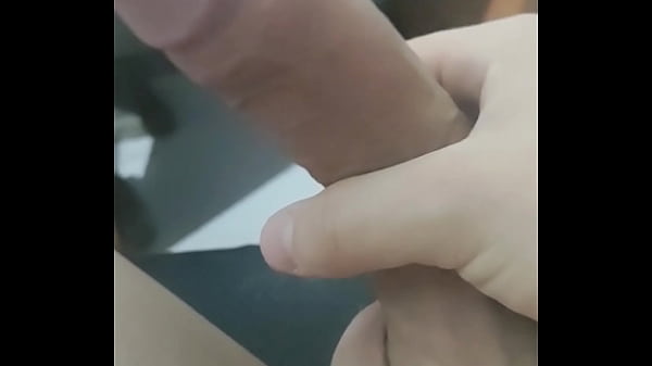 Play MP4 - Estava com muita tes&atilde;o e mostrei meu corpo todo lisinha ser&aacute; que vai ter gozada no final&lpar;completo no redvideos&rpar;