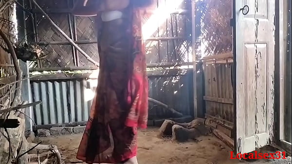 Play MP4 - Red Saree Wife Outdoor Blowjob &lpar; Official Video By Localsex31&rpar;