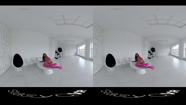 StasyQVR 180 VR Porn Video Frisky Fishnets with SilyQ