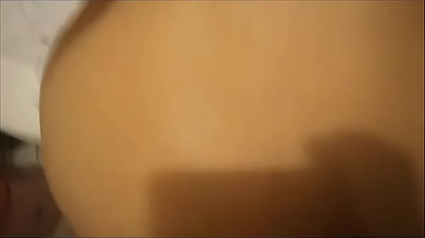 En el baño dándole por atrása la Peruana