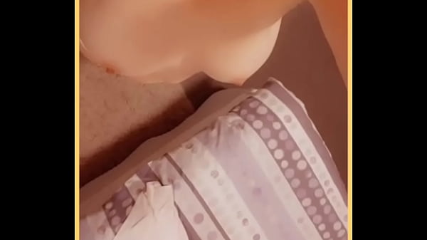 Nonton Wifey Smiles At You For Watching Her Videos. Her Perfect Body Shows Her Perfect Tits For You To Enjoy. thumbnail