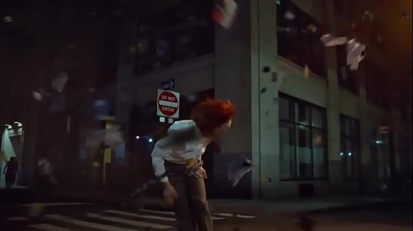 Girl on subway gets eaten out 