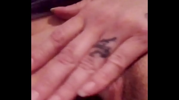 Nonton Hot Mom thumbnail