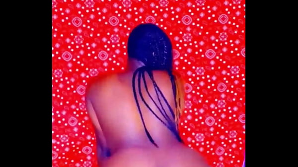 Slim thick ebony twerk 