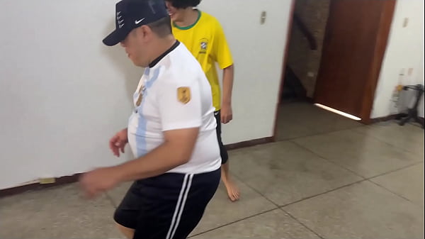 Play MP4 - Mi Novia Tiene que Ser Follada Como Una Puta Porque Perdi el Partido de Futbol NTR