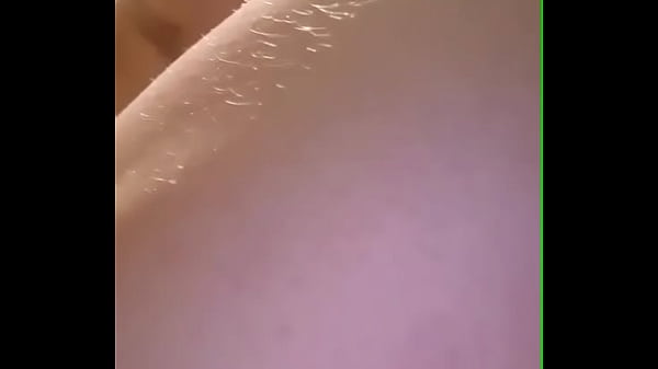 Dutch vixen quaroes&rsquo; wet body and dildo drive her to a huge climax 