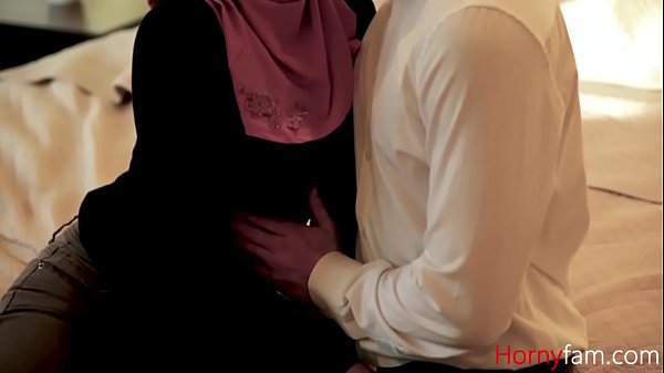 Play MP4 - Brunette Busty Teen Fucks Stepdad With Those Knockers- Ella Knox