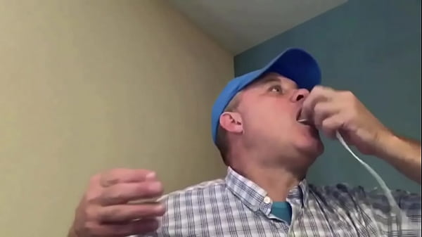 Dude swallows headphones meme