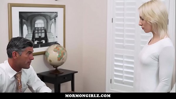 Play MP4 - v&period; teen&rsquo;s first lesbian sex