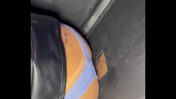 Play MP4 - Parte 1&colon; Muita putaria na casa de swing&colon; Belinha deu no p&ecirc;lo&comma; levou gozada na boca e na buceta e fez o corno limpar a porra com a l&iacute;ngua