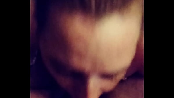 Play MP4 - Amatuer blonde TashNic sucks cock