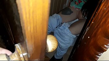 I heard moans from the toilet and spied on my stepsister 