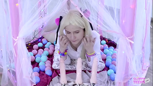 SWEETY PLUM TRAILER#2 CAMGIRLFOOT FETISH_and DILDOS SQUIRTING