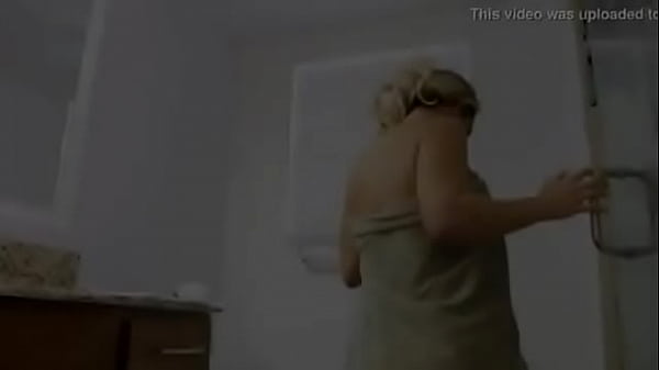 Nonton Gf Teasing thumbnail