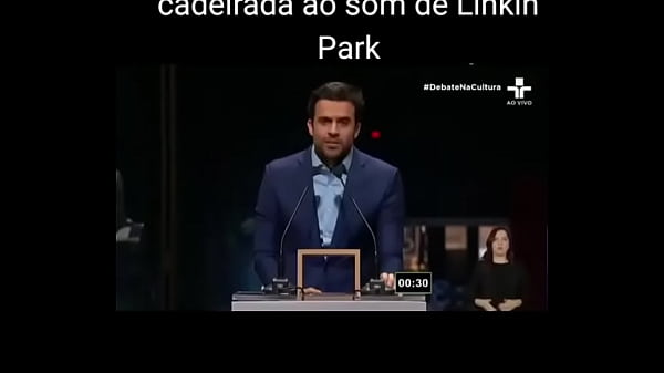 Mar&ccedil_al recebendo do datena