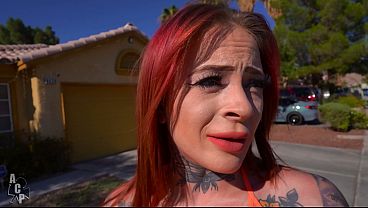 Nonton Petite Street Walker Meets Strange Man & She Gives It Up Quickly thumbnail