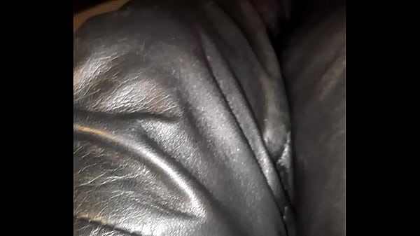 Squeeky leather stiletto