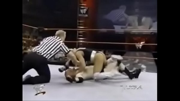 Luna Vachon vs_Gillberg