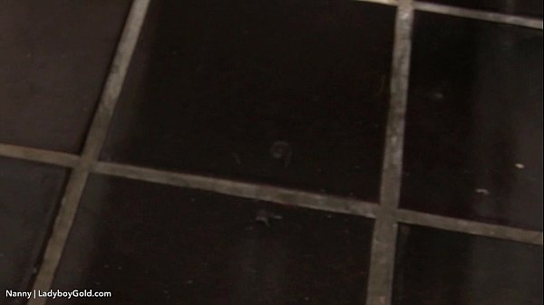 Play MP4 - Ladyboy Nanny Master Bath Masturbation