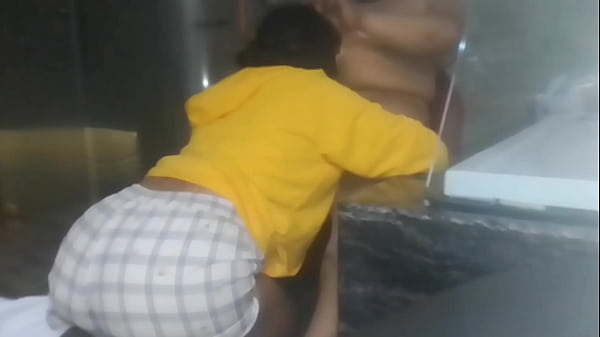 Chavita Me Para La Verga A Mamadas, Me Vengo Y Se Los Traga thumbnail